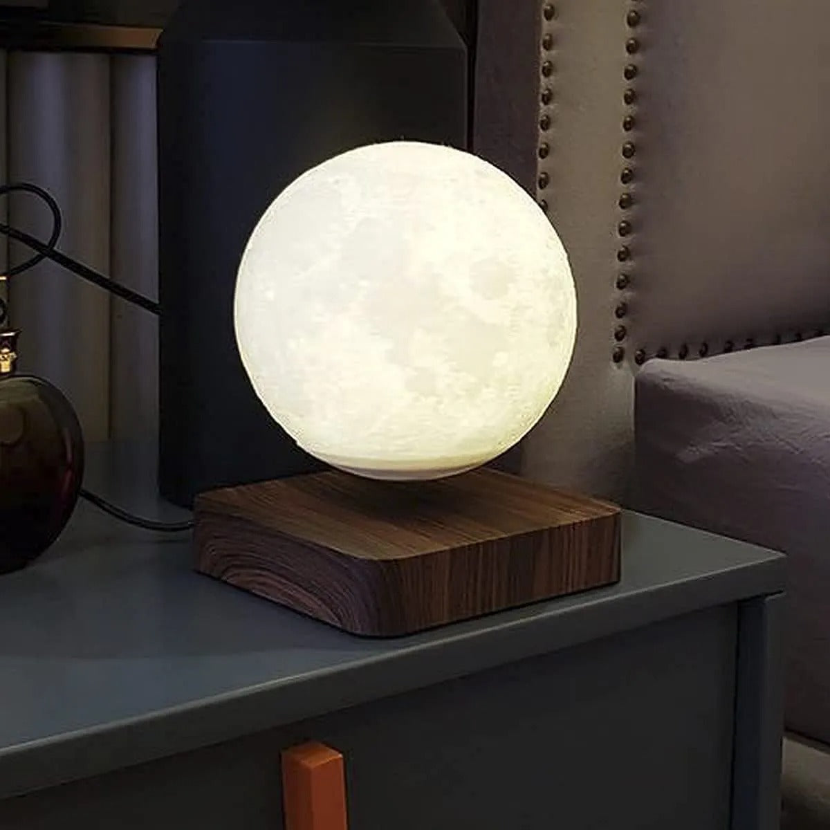 Levitating Night Light -LED Moon Lamp - teenybuys